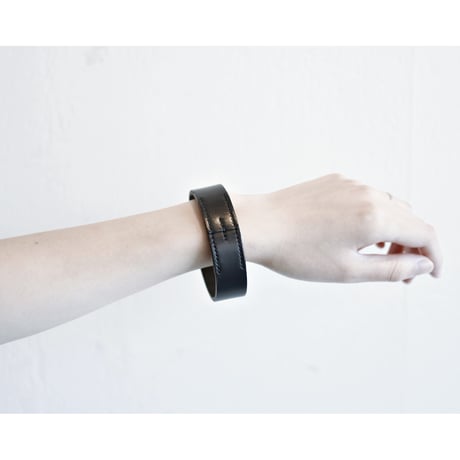 2000 Vintage “HERMES” (Margiela period) Poor Tour Leather Bangle / Made in FRANCE