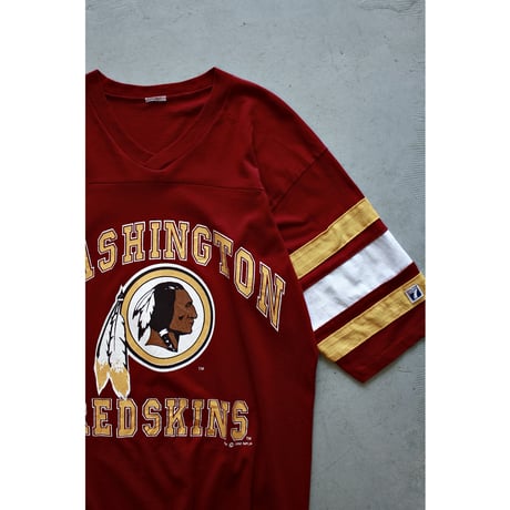 1990s Logo7 “Washington Redskins” Football Tshirt