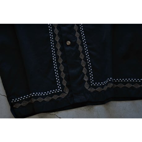 2000s Embroidered Resort Shirt