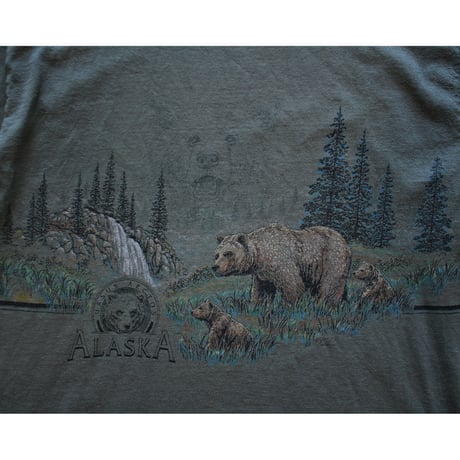 1990s Vintage Tultex Alaska Bears Graphic Tshirt / Made in USA Parts