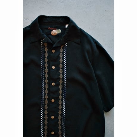 2000s Embroidered Resort Shirt