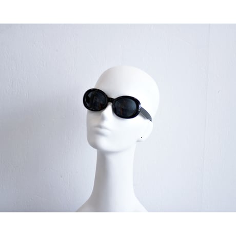 (NEW) Oval Color Flame Shades 【 Black/White 】