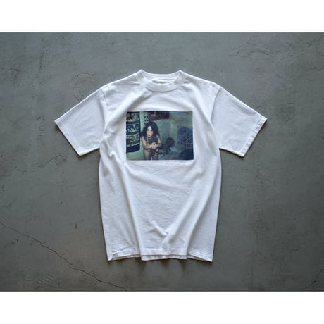 1990s Vintage Unknown Girl Photo Print Tshirt