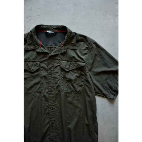 “THE NORTH FACE” Sequoia Nylon Tech Shirt
