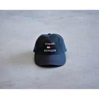 ”TOMMY HILFIGER“ Embroidered Logo Cap