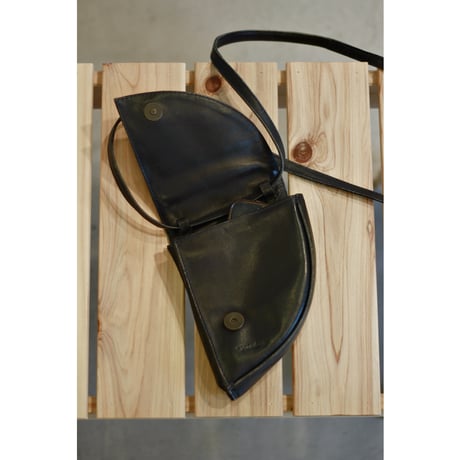 1980s Vintage Lopsided Leather Shoulder Bag