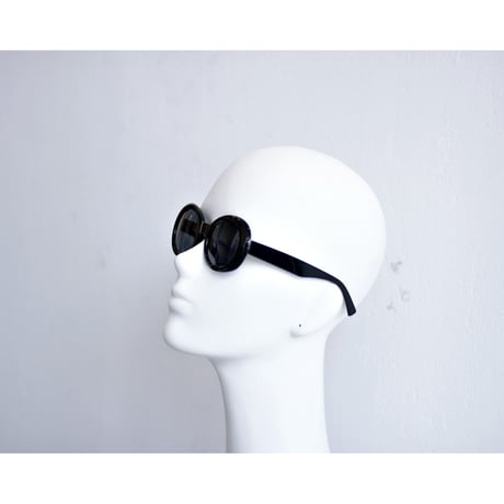 (NEW) Oval Color Flame Shades 【 Black/White 】
