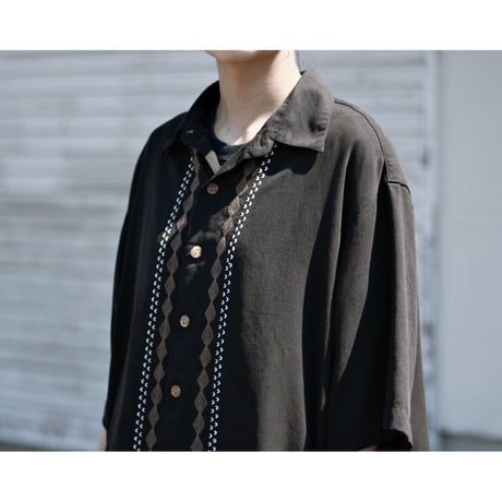 2000s Embroidered Resort Shirt