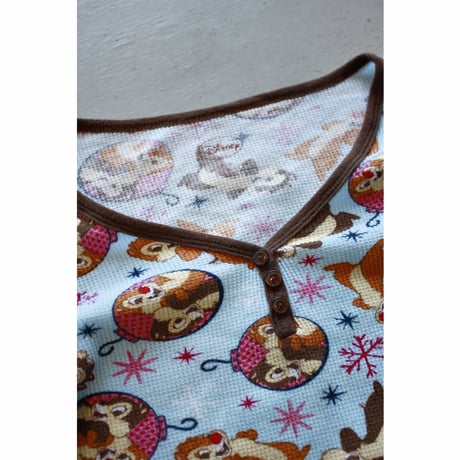 Disney Official “Chip & Dale” Print Thermal Top