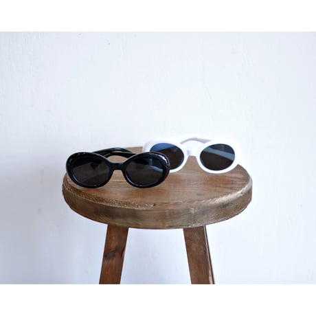(NEW) Oval Color Flame Shades 【 Black/White 】