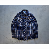 1990s Vintage “Wrangler” Plaid Western Shirt