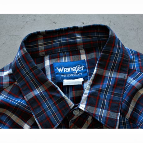 1990s Vintage “Wrangler” Plaid Western Shirt