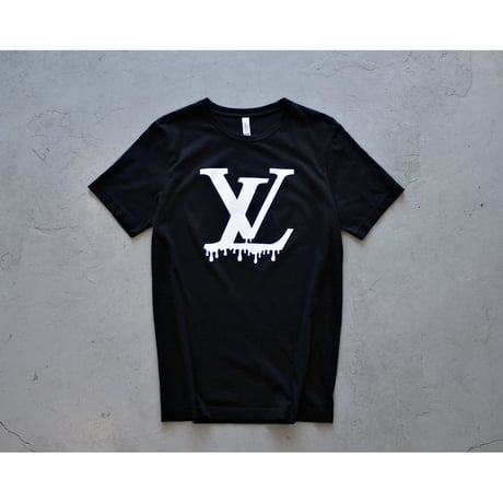 Dropping “LV” Logo Tshirt