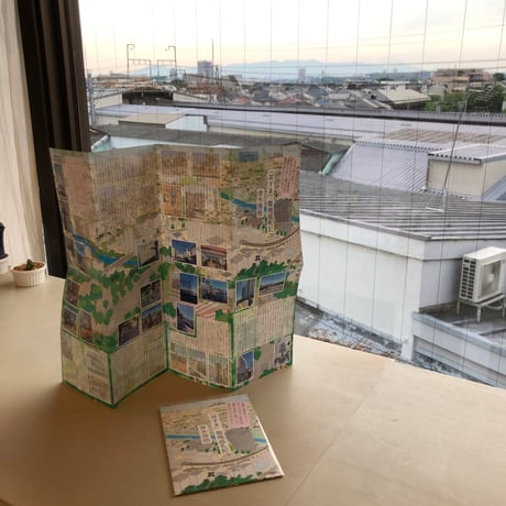 マップ型冊子『「耳すま」聖地巡礼記』青木淳悟、発行所：代わりに読む人　＃リトルプレス