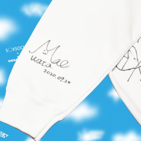 【非売品】店長全員のサインが入った8億の価値のマジックミラー号パーカー🚛💙☁️