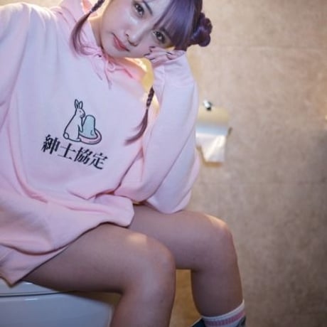 ティッシュB○Xに入った夢の盛り塩Tシャツ🐇white