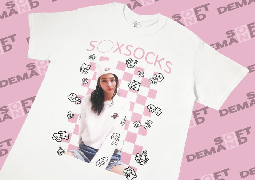 SOXSOCKS 本庄鈴 ホワイトTシャツ(XL) 11/3店頭数量限定発売💘SODコラボフォトT💏本庄鈴ちゃん👸🏻 | S◯XSOCKS