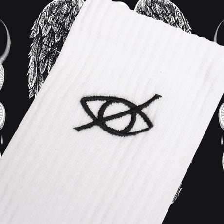 クシュクシュS◯X👁white