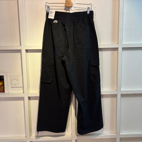 NIKE SB KEARNY CARGO PANTS  black/white