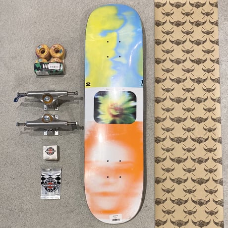 COMPLITE SKATEBOARD / 8.0" Quasi