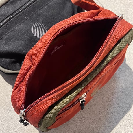 HELLRAZOR  LOGO POUCH - RUST