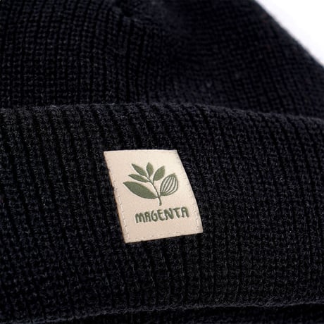 MAGENTA SKATEBOARDS  FAM BEANIE - BLACK