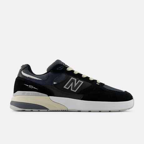 NB Numeric Andrew Reynolds 933