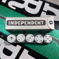 INDY BAR LOGO DICE SET