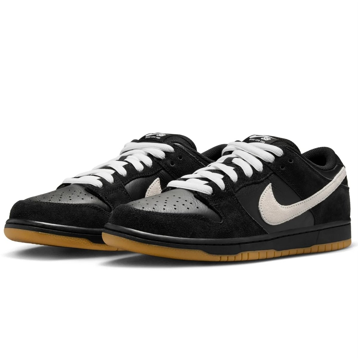 中古美品 NIKE SB DUNK LOW PRO BLACK GUM NIKE SB DUNK LOW PRO / Black White - Gum | DPRT