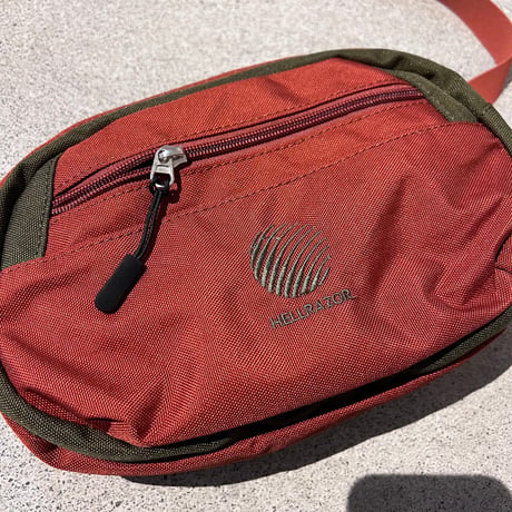 HELLRAZOR  LOGO POUCH - RUST