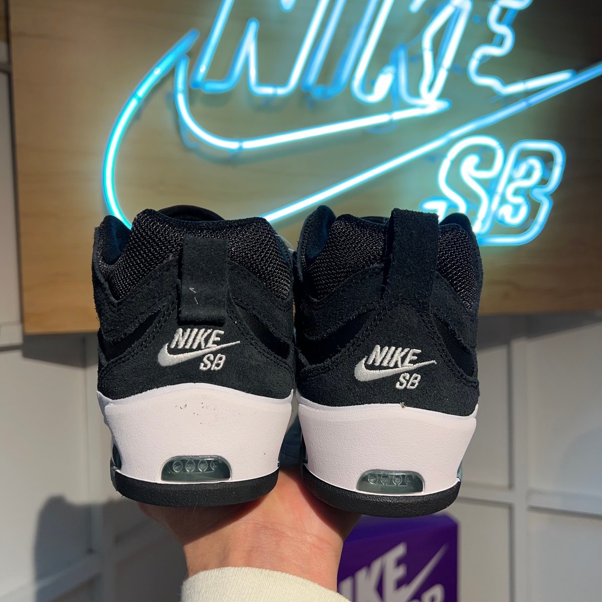 Nike AIR MAX ISHOD 新品 バスケットボールシューズ サイズ8 Nike Air Max Ishod Skate Shoes. Nike.com