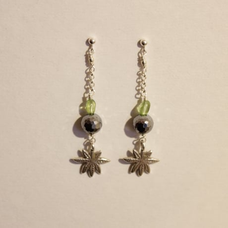 テラミラーｘペリドットのシルバーピアス　No.310