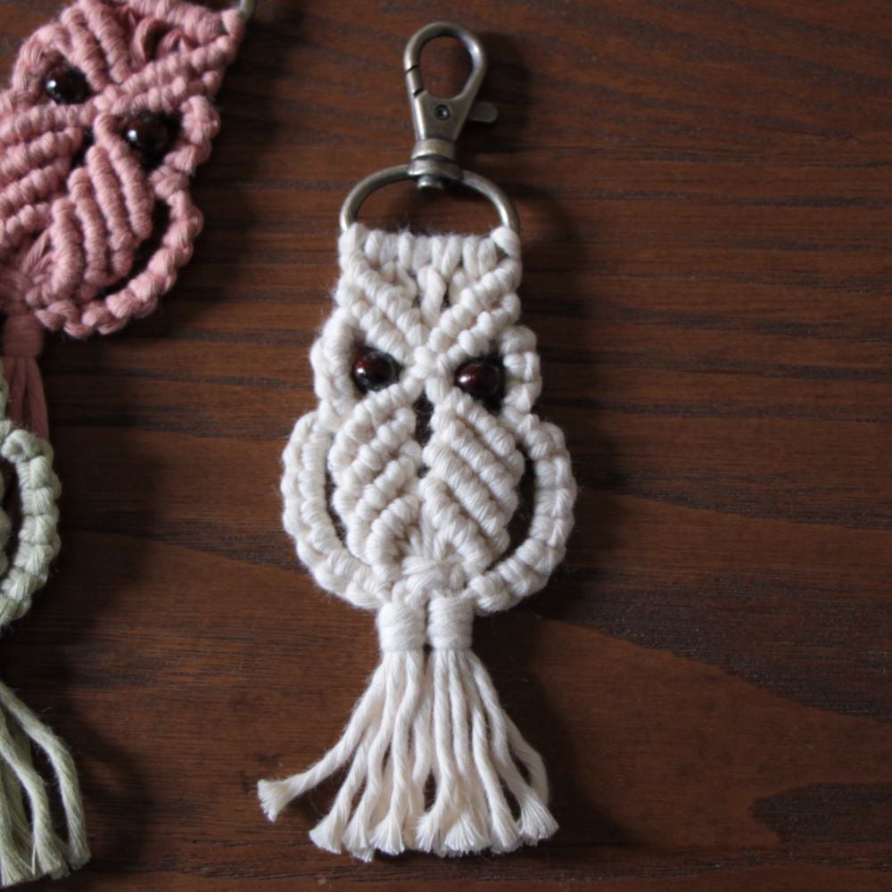 NO.376『マクラメキーホルダー・ふくろう』