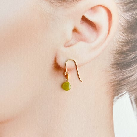 [即納] スフェーンとプレートのシンプルピアス/イヤリング ｜7月誕生石