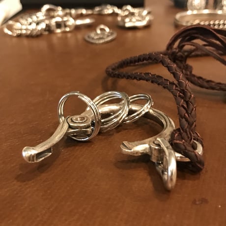 LNC819D-CUFFS＋LNC505LEATHER ROPE＋LNC815ADJUSTER