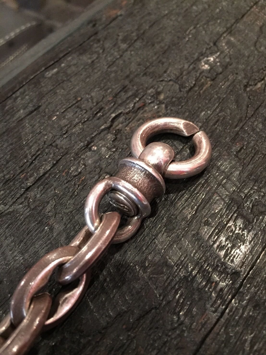 LYNCH SILVERSMITH GRAB HOOK CASTING WALLET CHAI