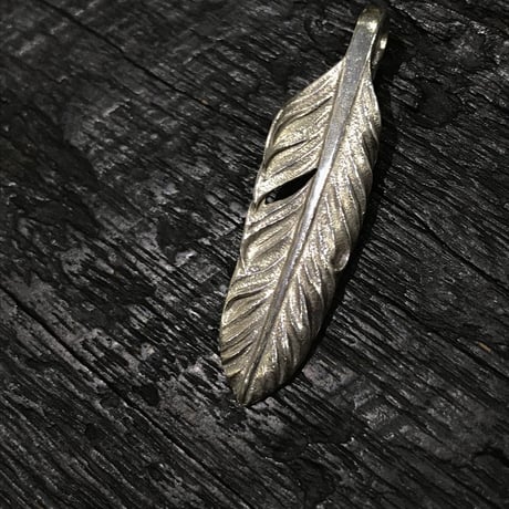 LYNCH SILVERSMITH FEATHER(S)