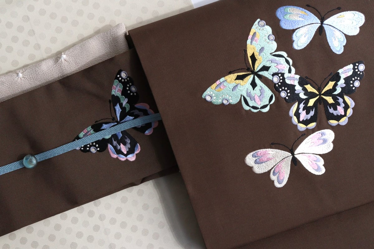 namintom 蝶々刺繍 名古屋帯 ブラウン | 坂本呉服店