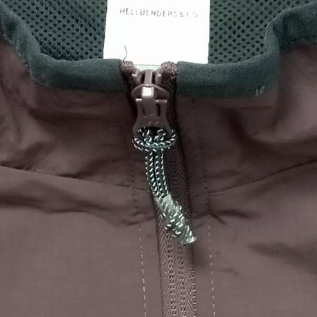 Circle logo 3 nylon vest  (BRN)