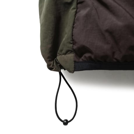 Circle logo 3 nylon vest  (BRN)