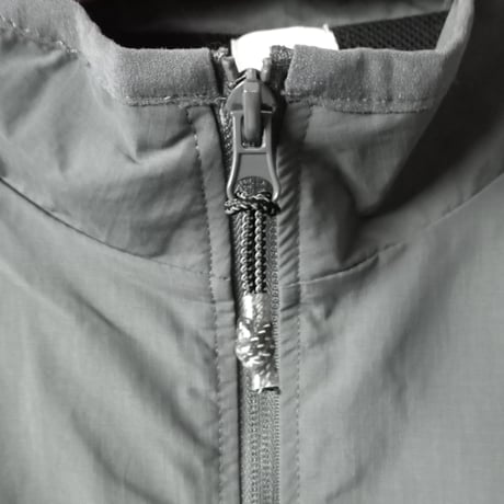 Circle logo 3 nylon vest  (GRY)