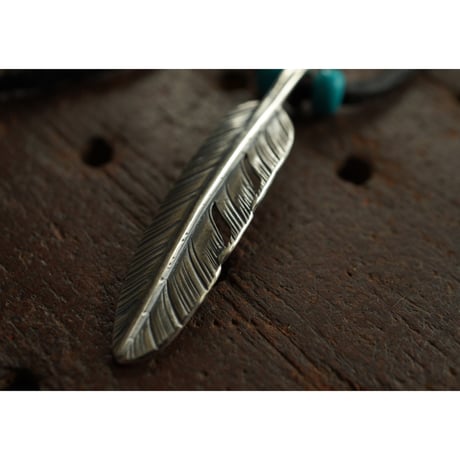 feather necklace ①