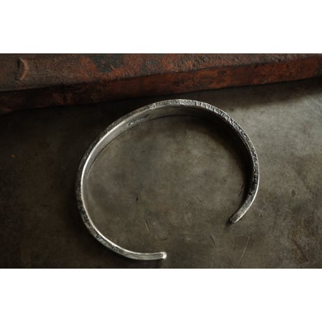 ROUGH BANGLE