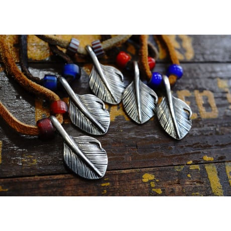 【limited】Heart feather