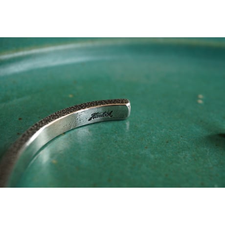 DIAMOND STAMP BANGLE