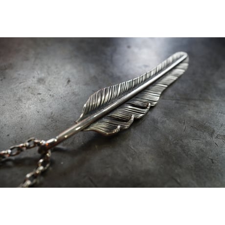 KAZEKIRI FEATHER NECKLACE