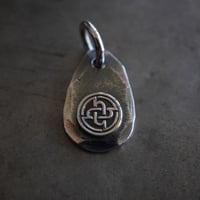 teardrop logometal