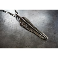 KAZEKIRI FEATHER NECKLACE