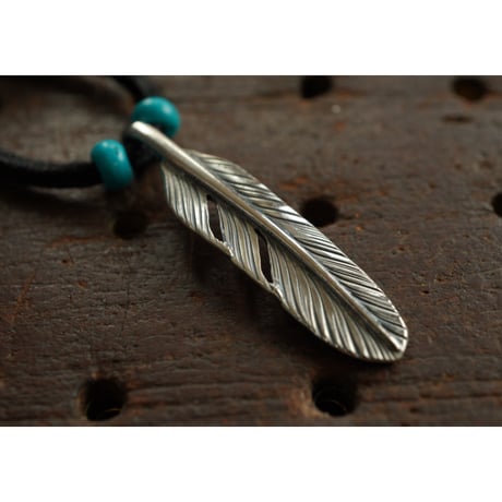 feather necklace ②
