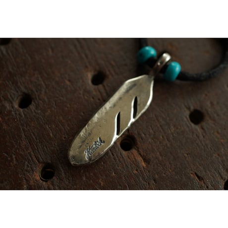 feather necklace ②